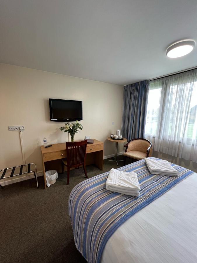Hermitage Park Hotel Coalville Exterior foto