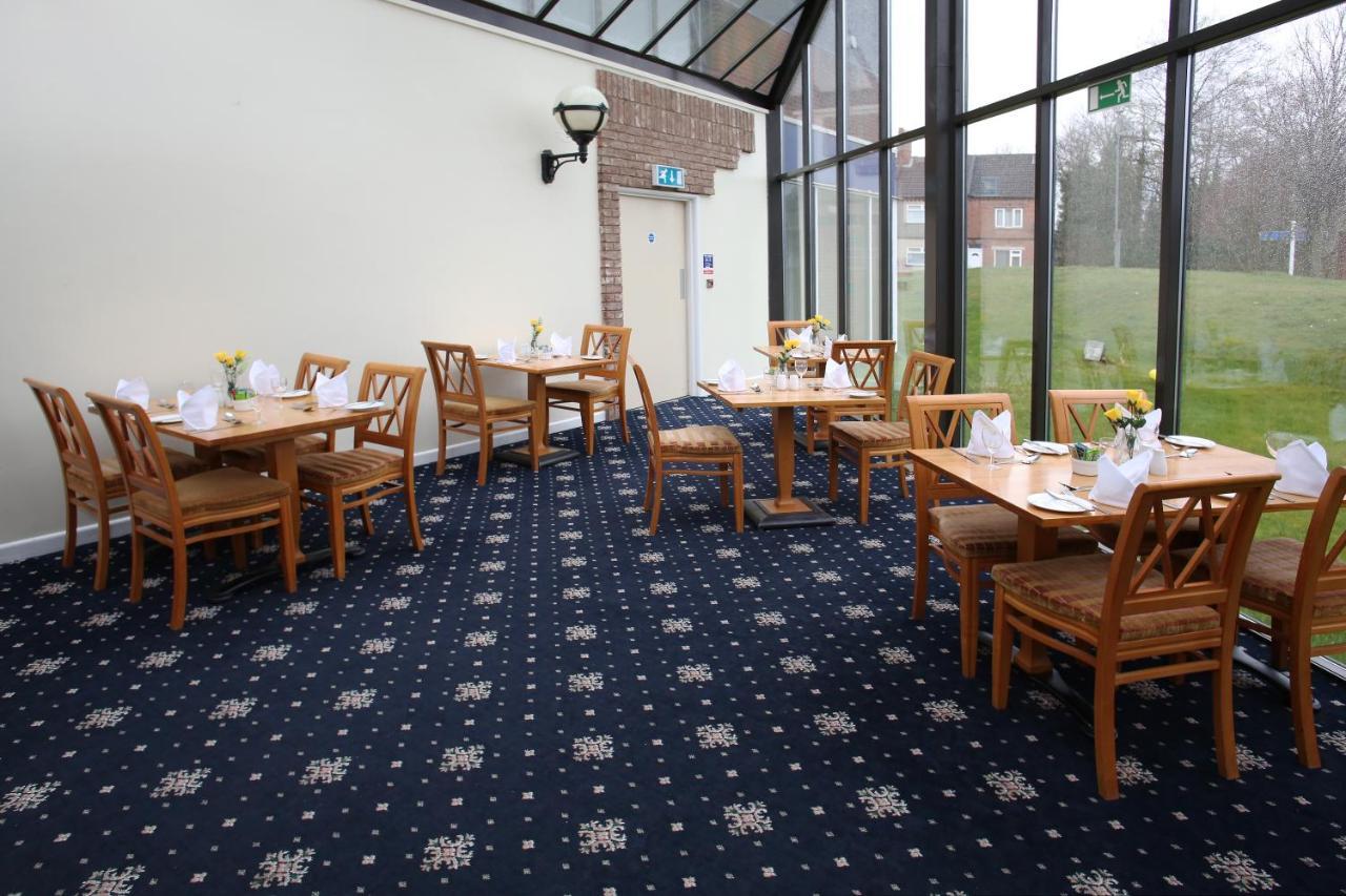 Hermitage Park Hotel Coalville Exterior foto